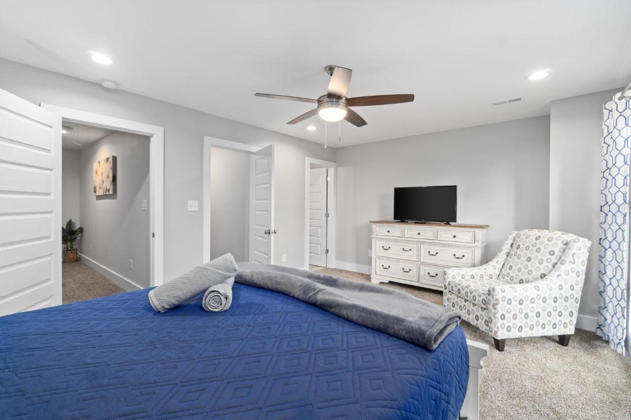 Rebecca'S Downtown Luxury Living Villa Clarksville Exterior photo